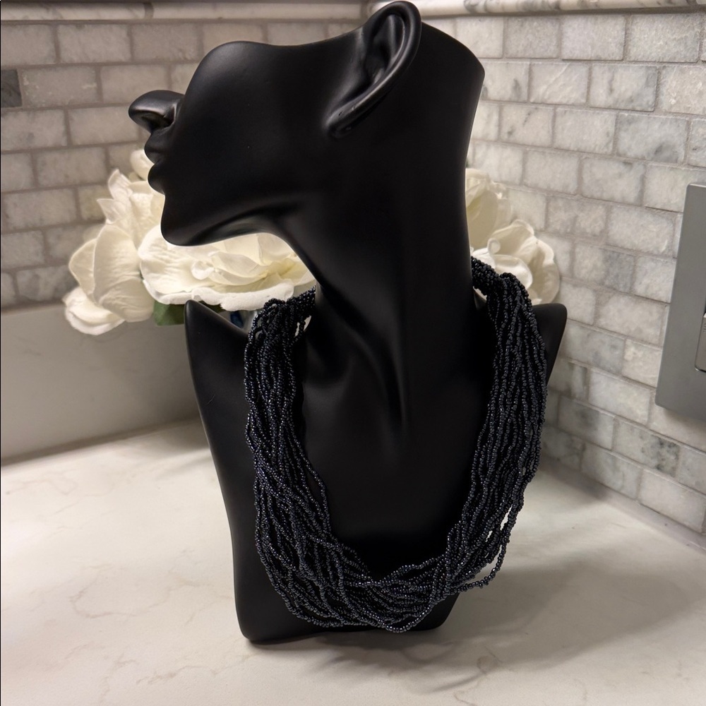 Elegant Black Beaded Necklace